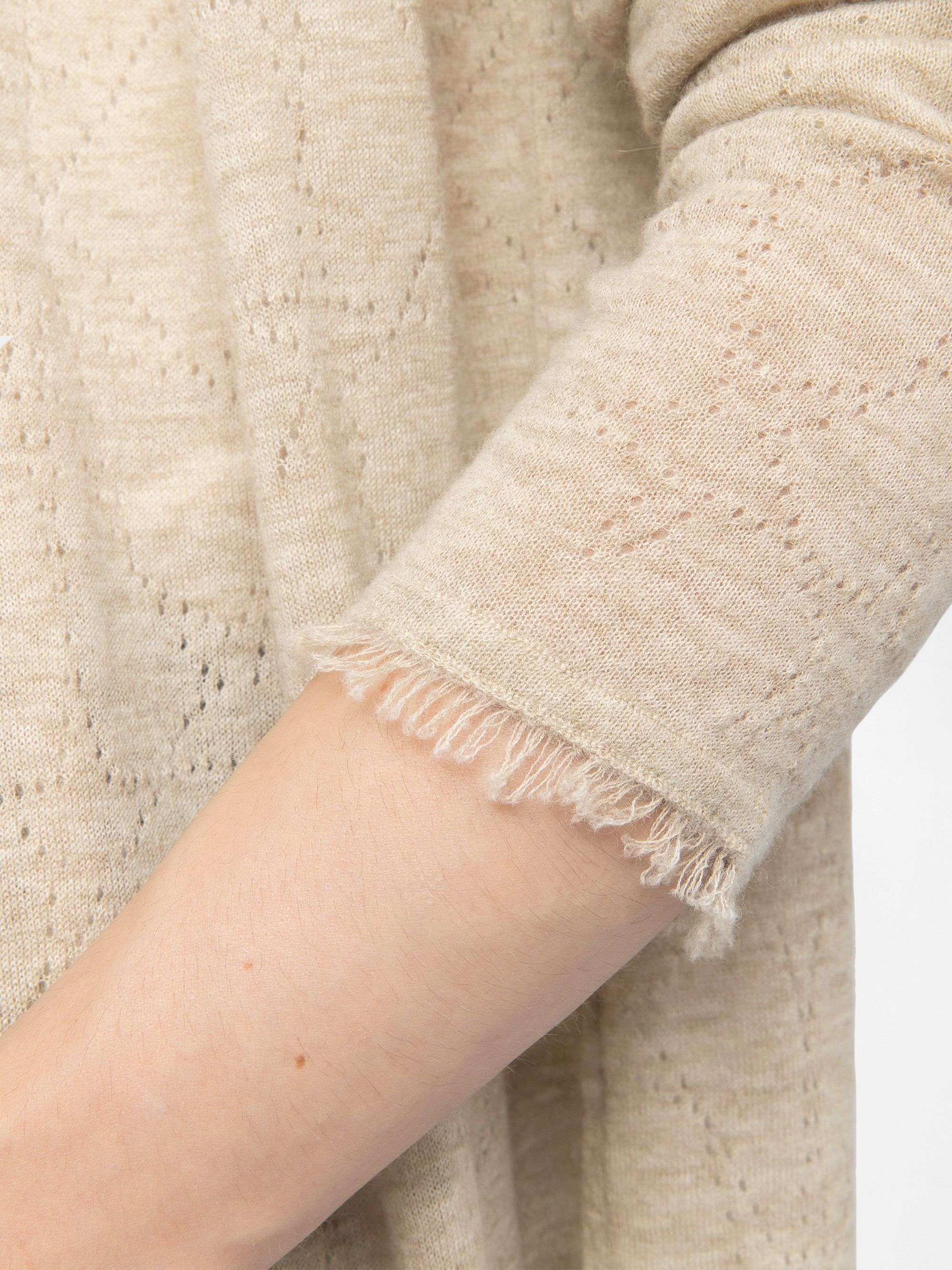 Daffyz Cashmere Cardigan - V-neck pointelle cardigan.